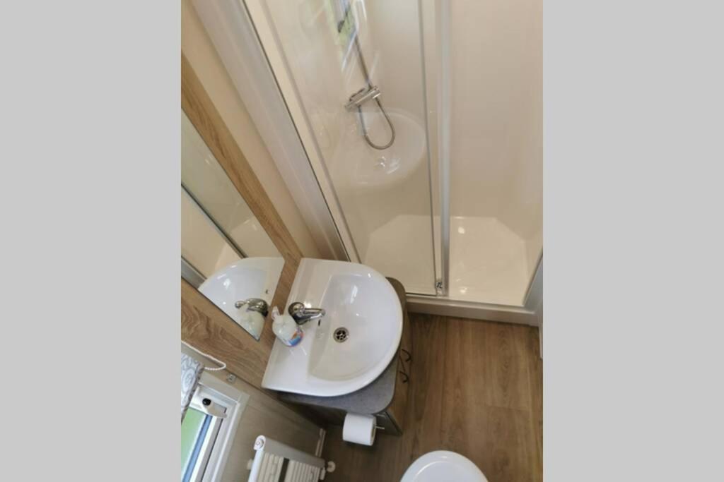 8 Sleep Chalet At Newquay Away Resorts Nb160 Luaran gambar