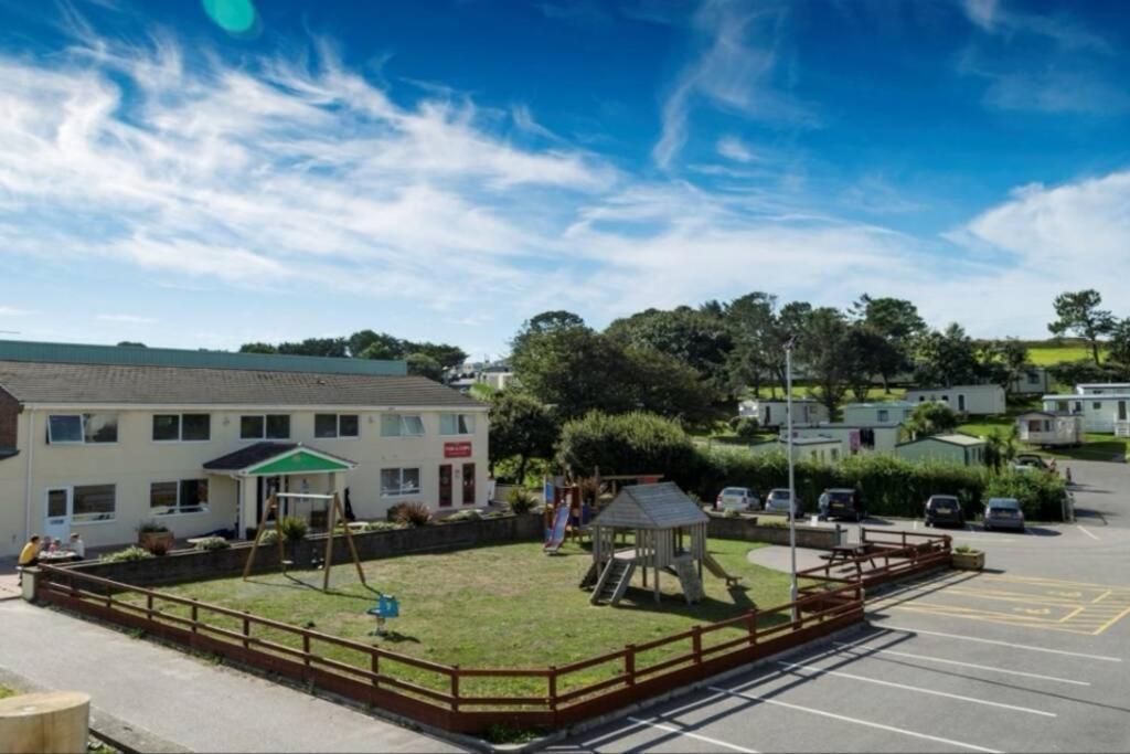 8 Sleep Chalet At Newquay Away Resorts Nb160 Luaran gambar